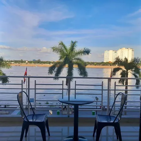 4 Rivers Hotel Phnom Penh Exterior photo
