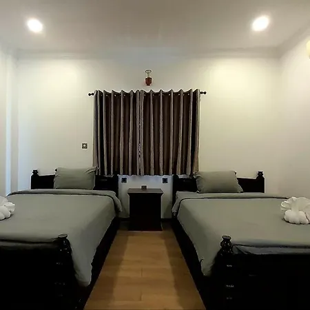 4 Rivers Hotel Phnom Penh Exterior photo