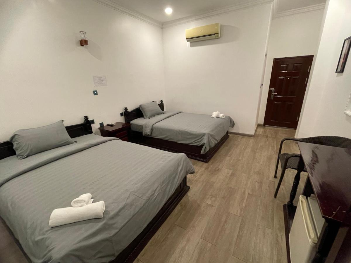 4 Rivers Hotel