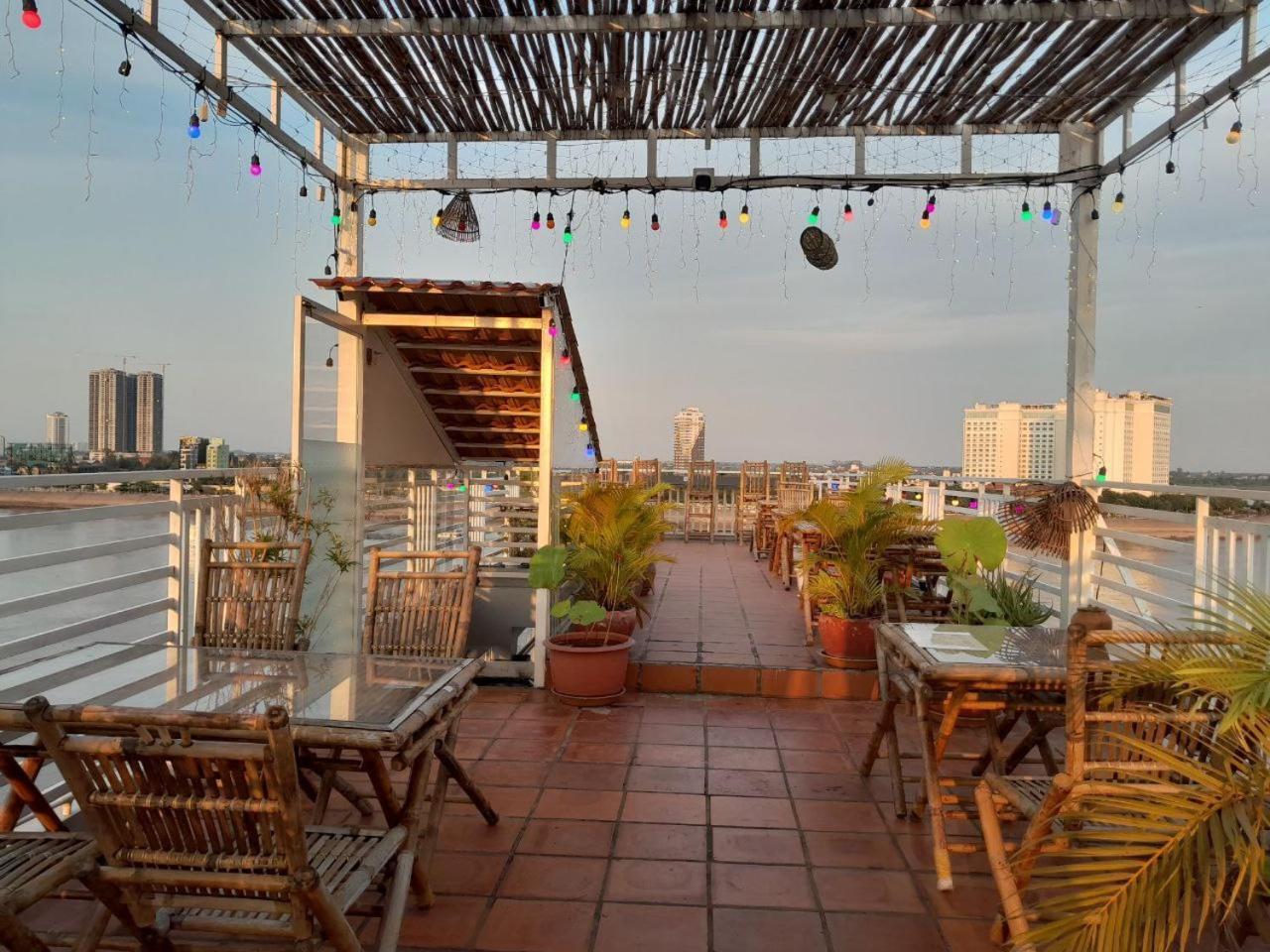 4 Rivers Hotel 3*
