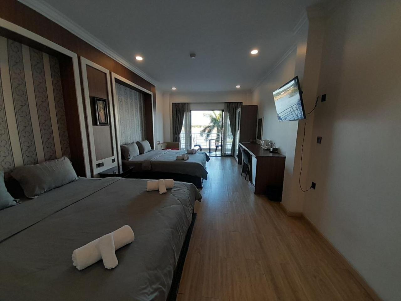 Hotel 4 Rivers Hotel