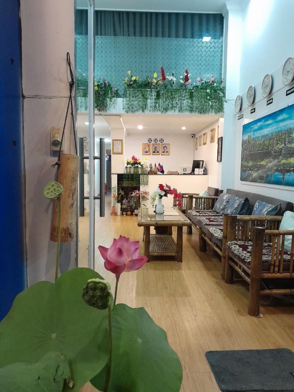 4 Rivers Hotel