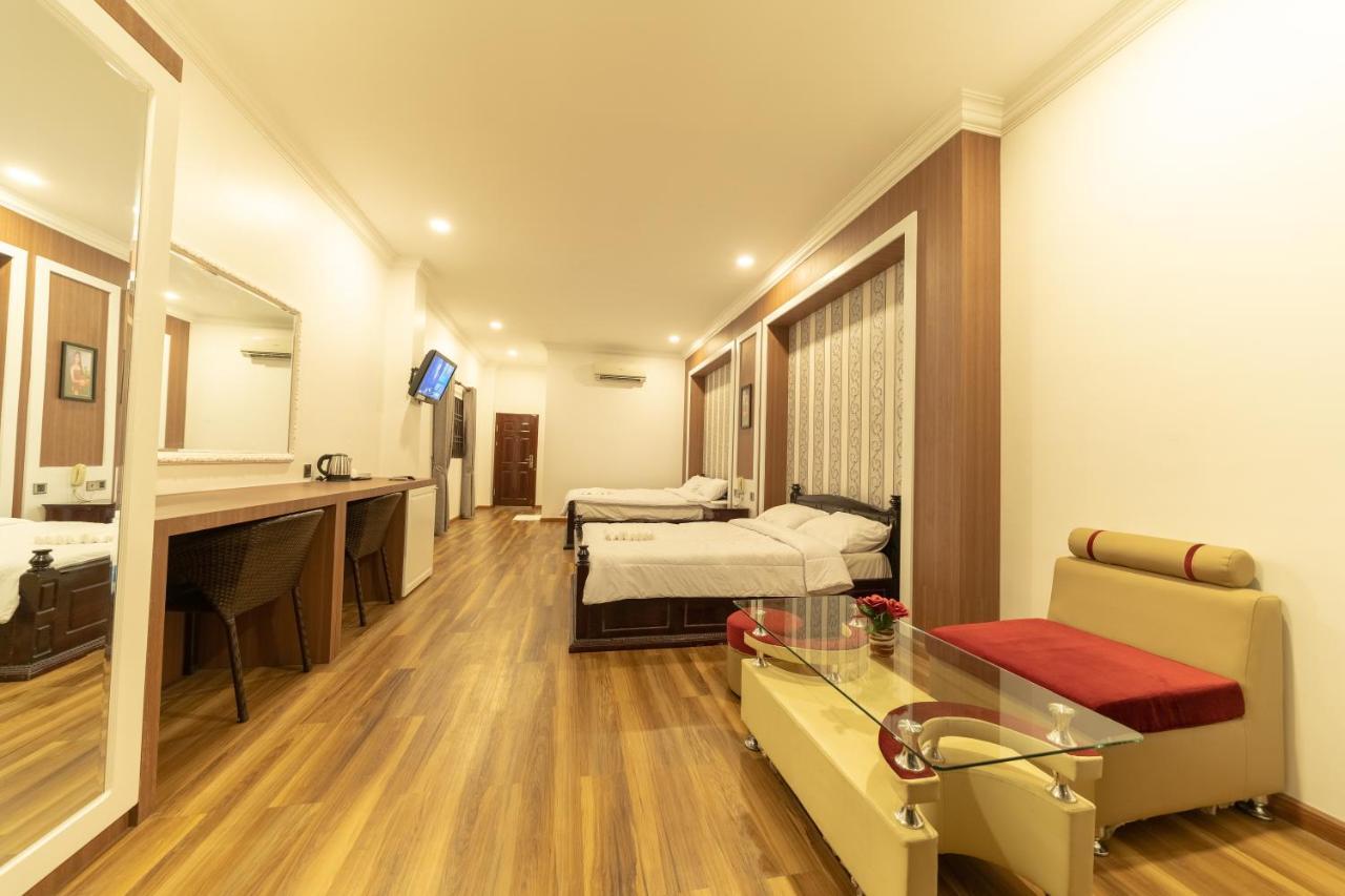 4 Rivers Hotel