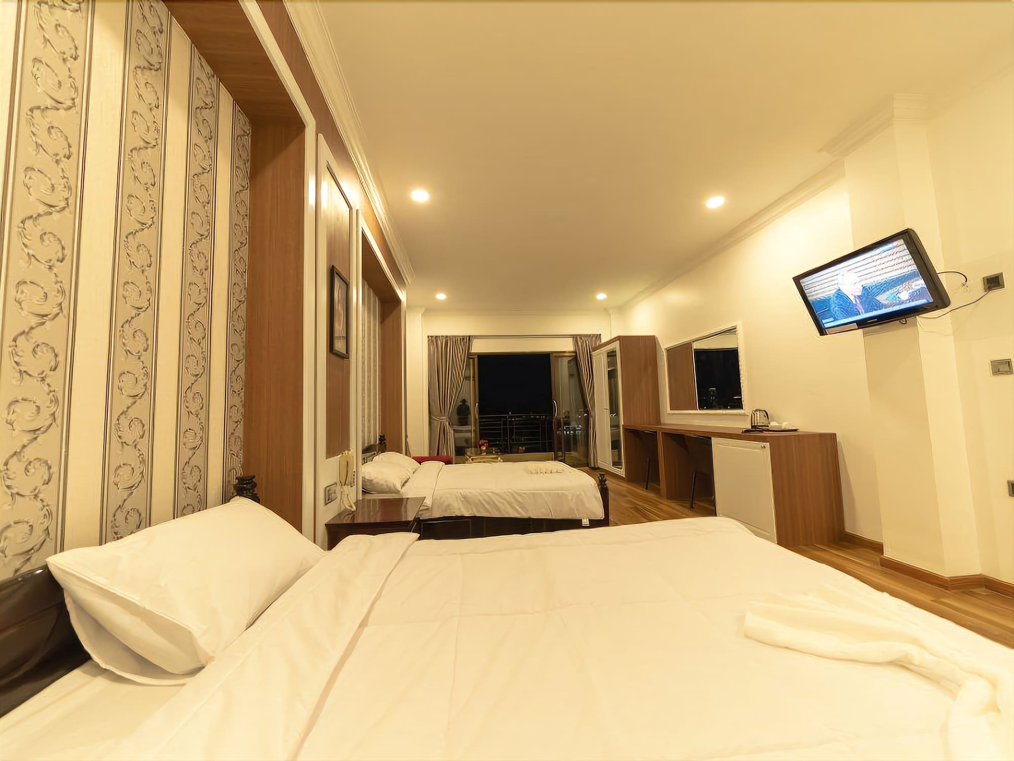 4 Rivers Hotel 3*